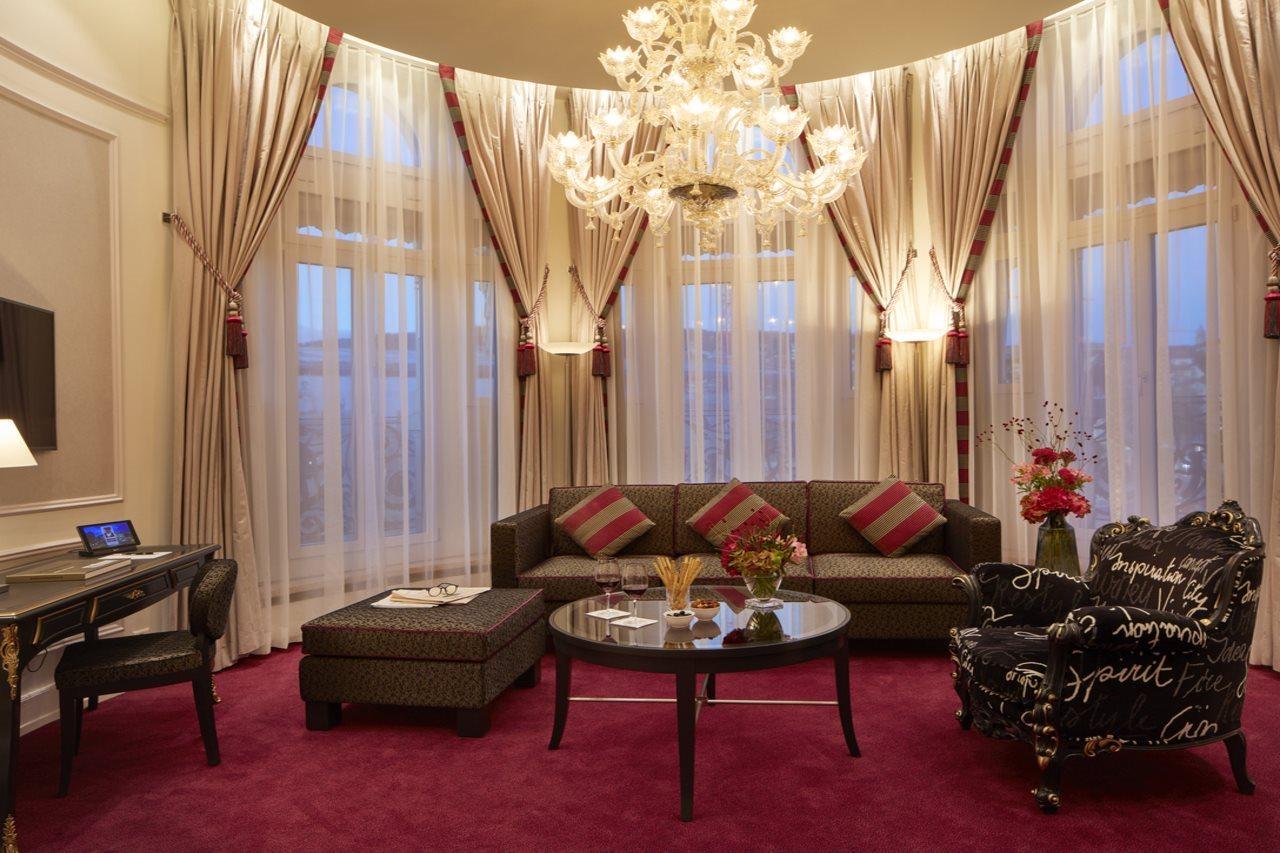 The Dufour By Hotel Schweizerhof Zuerich エクステリア 写真